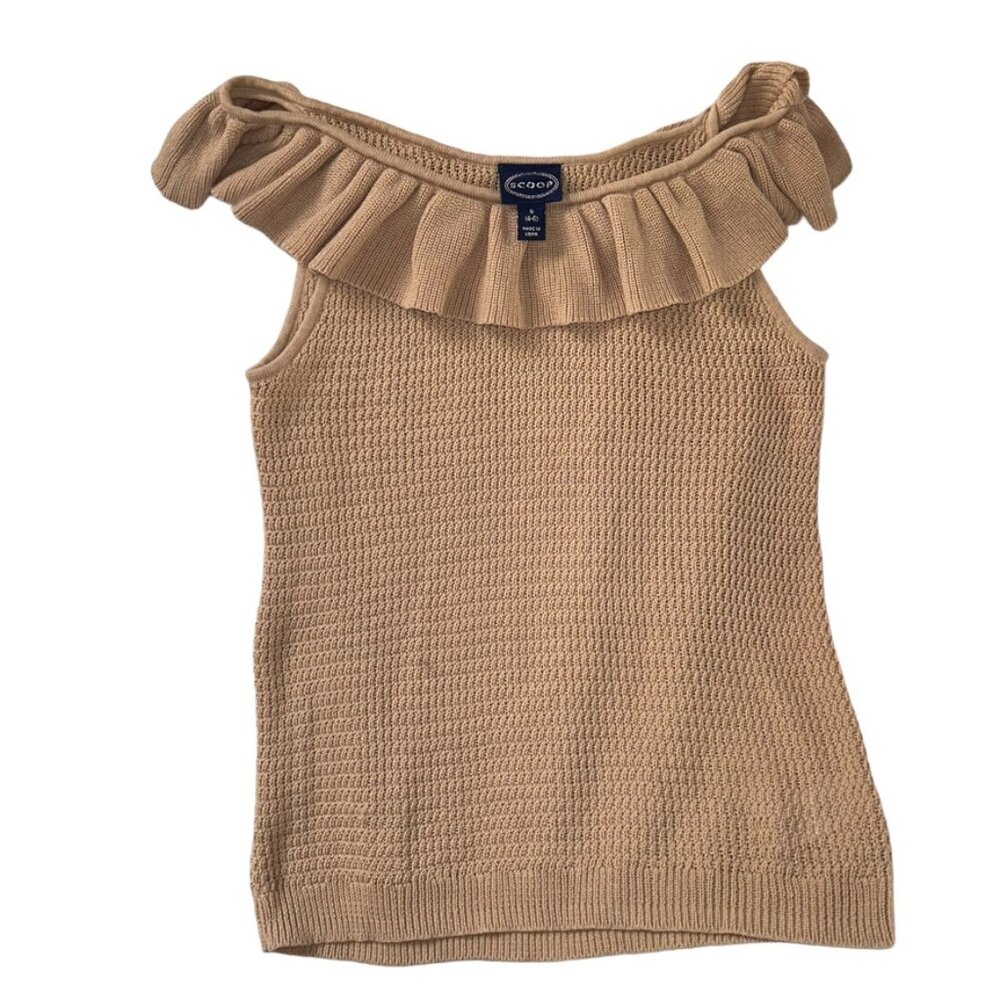 Scoop The Hamptons ASNEW beige khaki sweater knit ruffle off should swea…